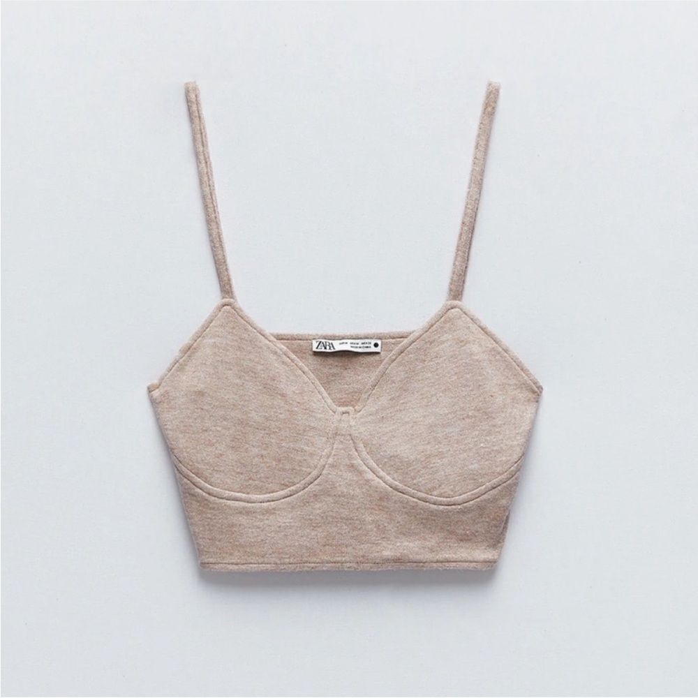 🌸✨ Zara Crop Top - Size Small - Super Soft Material
